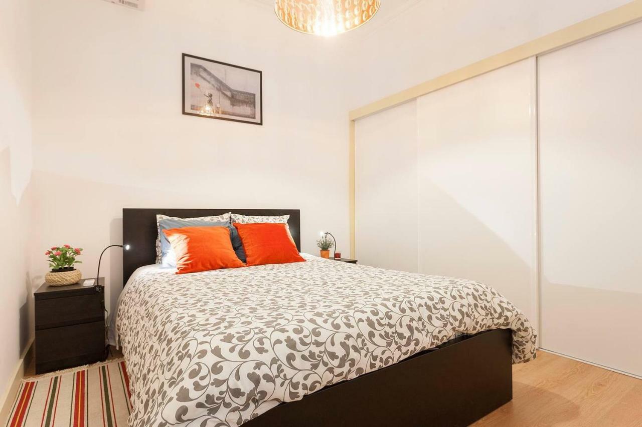 Sunny Orange Garden In Apartment Lissabon