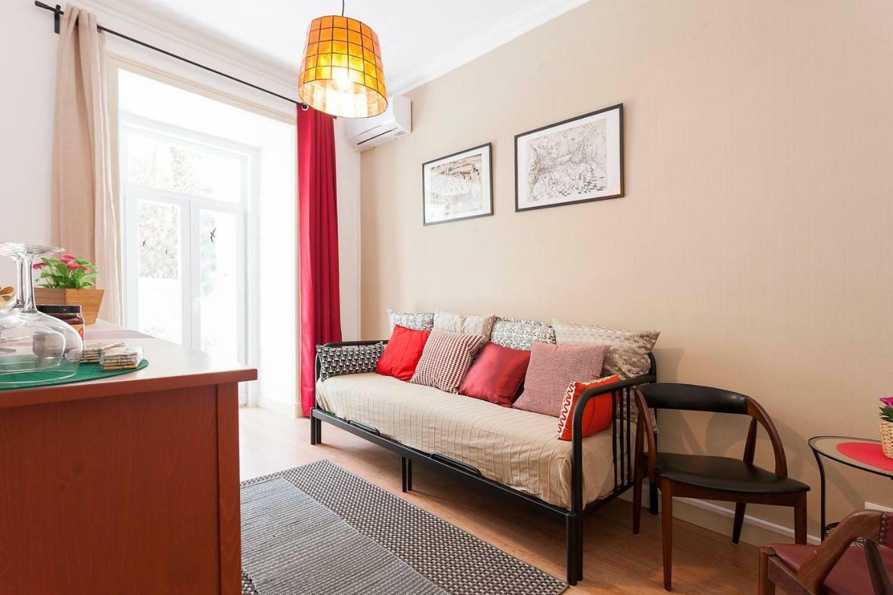 Apartment Sunny Orange Garden In Lissabon